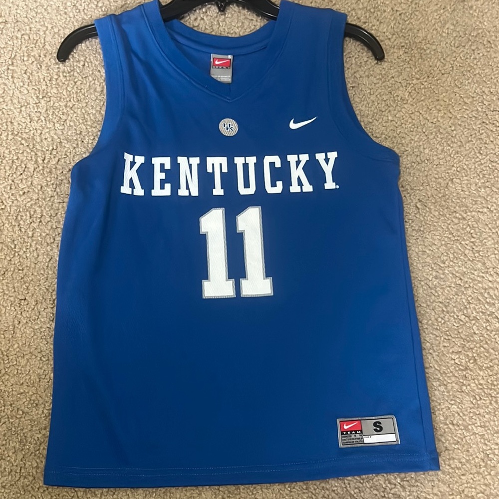 Vintage Kentucky Basketball Jersey. Nike Brand. Size Small. Number 11. UK